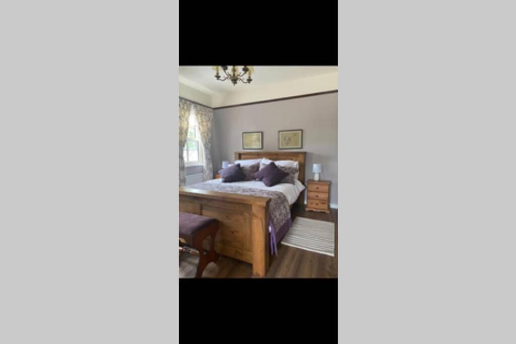 Yellow Heights Accommodation Tinahely 外观 照片